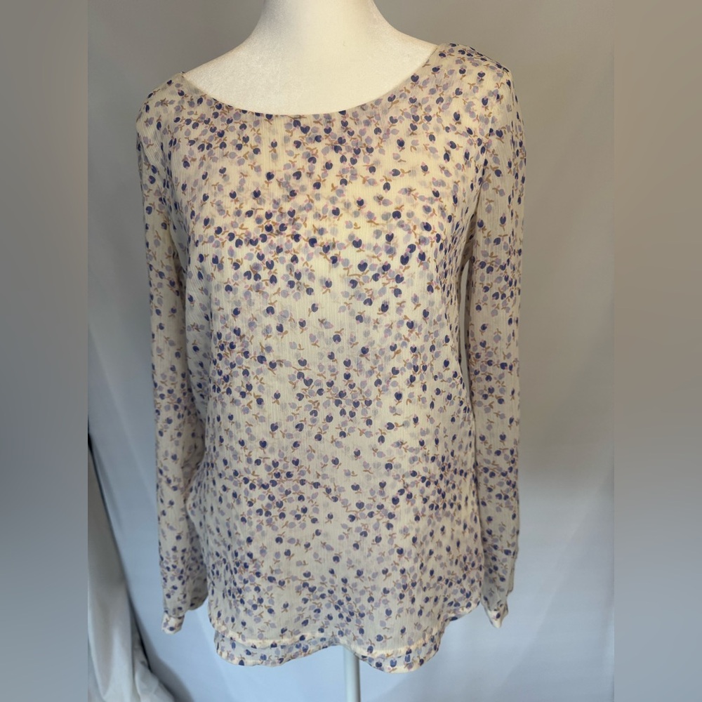 Lauren Conrad SMALL long sleeve blouse, asymmetric bottom hem, white/purple